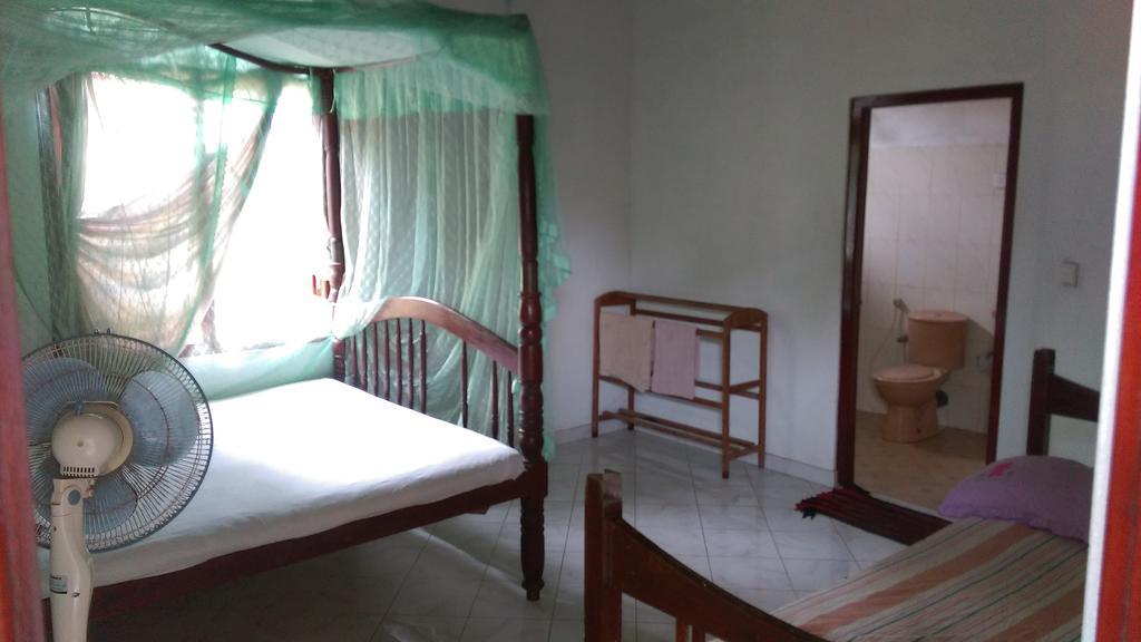 Berg House Unawatuna Hotel Room photo